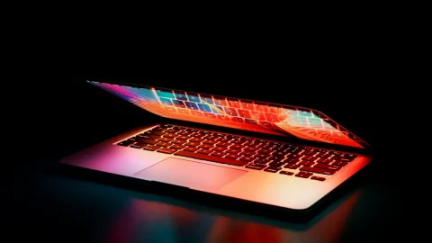 iPhone 手机使用场景图